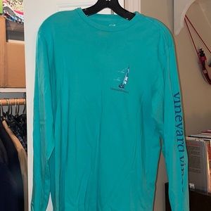 Vineyard Vines mint color long sleeve tee